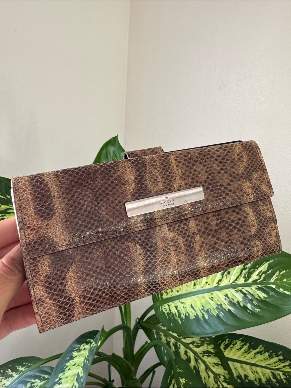 Authentic Gucci Genuine Snakeskin Vintage Neutral Envolope Brown Clutch Wallet - Picture 3 of 16